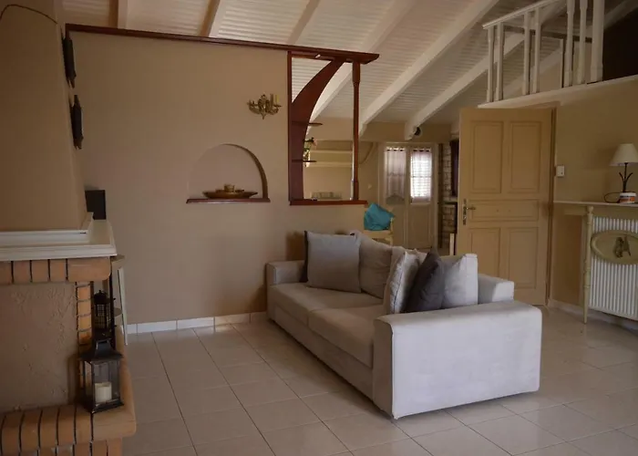 Vanessa Lägenhet Poros (Kefalonia)